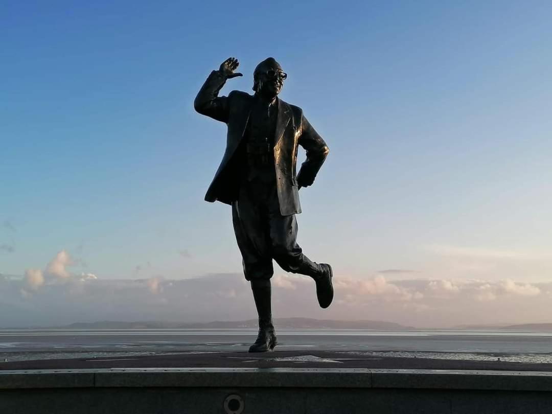 Mags Den Hotel Morecambe Buitenkant foto